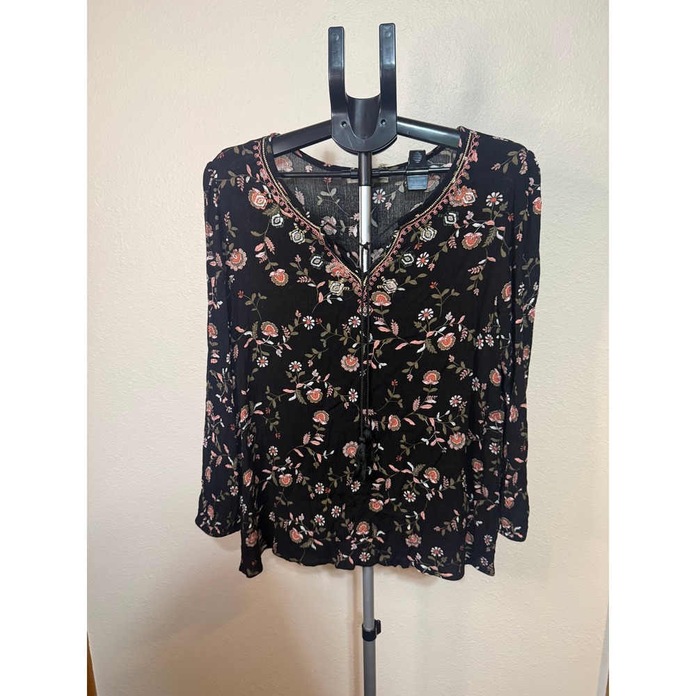 Casual Express Black Floral Embroidered V-Neck Peasant Blouse Tassel Top Medium